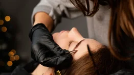 Sin tintes en las cejas: aceite casero milagroso para ocultar las arrugas en tu mirada