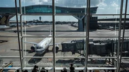 Terminales con terrazas, bares al aire libre y jardines: así se modernizan los aeropuertos en Estados Unidos 