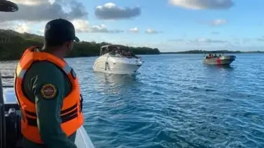 Fuerte oleaje voltea lanchas con turistas en Chichiriviche: revelan listado de los heridos Fuerte oleaje voltea lanchas con turistas en Chichiriviche: revelan listado de los heridos