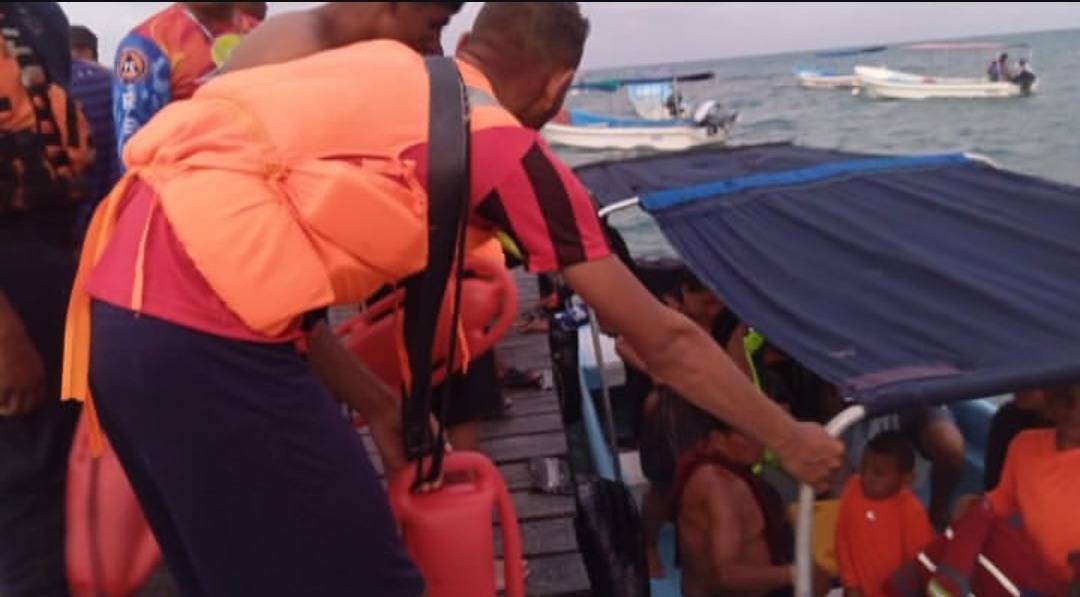 Fuerte oleaje voltea lanchas con turistas en Chichiriviche: revelan listado de los heridos
