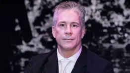 ¿Se echó para atrás? Carrillo matiza su amenaza y ahora dice que solo quiere "tomar café" en la Embajada