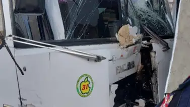 Transporte público sin frenos impacta en la Avenida Principal de Maripérez: lo que se sabe Transporte público sin frenos impacta en la Avenida Principal de Maripérez: lo que se sabe