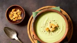 Comida fácil y saludable: crema de calabacín ideal para una cena o almuerzo ligero