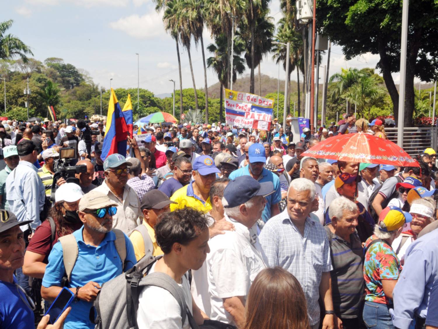 Marcha de los trabajadores este 9 de abril: piden más que un "aumento responsable"