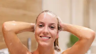 El secreto del lavado perfecto: expertos revelan la temperatura ideal para un cabello sano El secreto del lavado perfecto: expertos revelan la temperatura ideal para un cabello sano