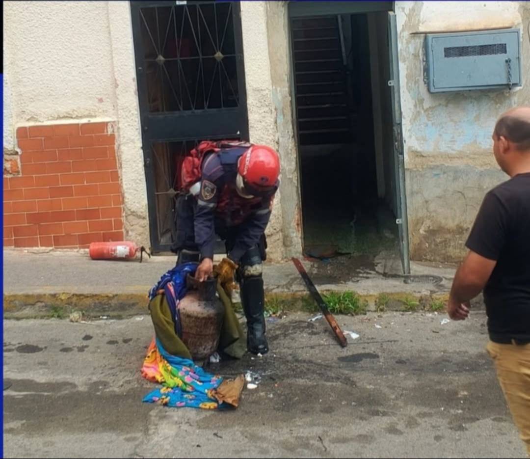 Tragedia en La Pastora: muertos y heridos por deflagración de una bombona de gas Tragedia en La Pastora: muertos y heridos por deflagración de una bombona de gas
