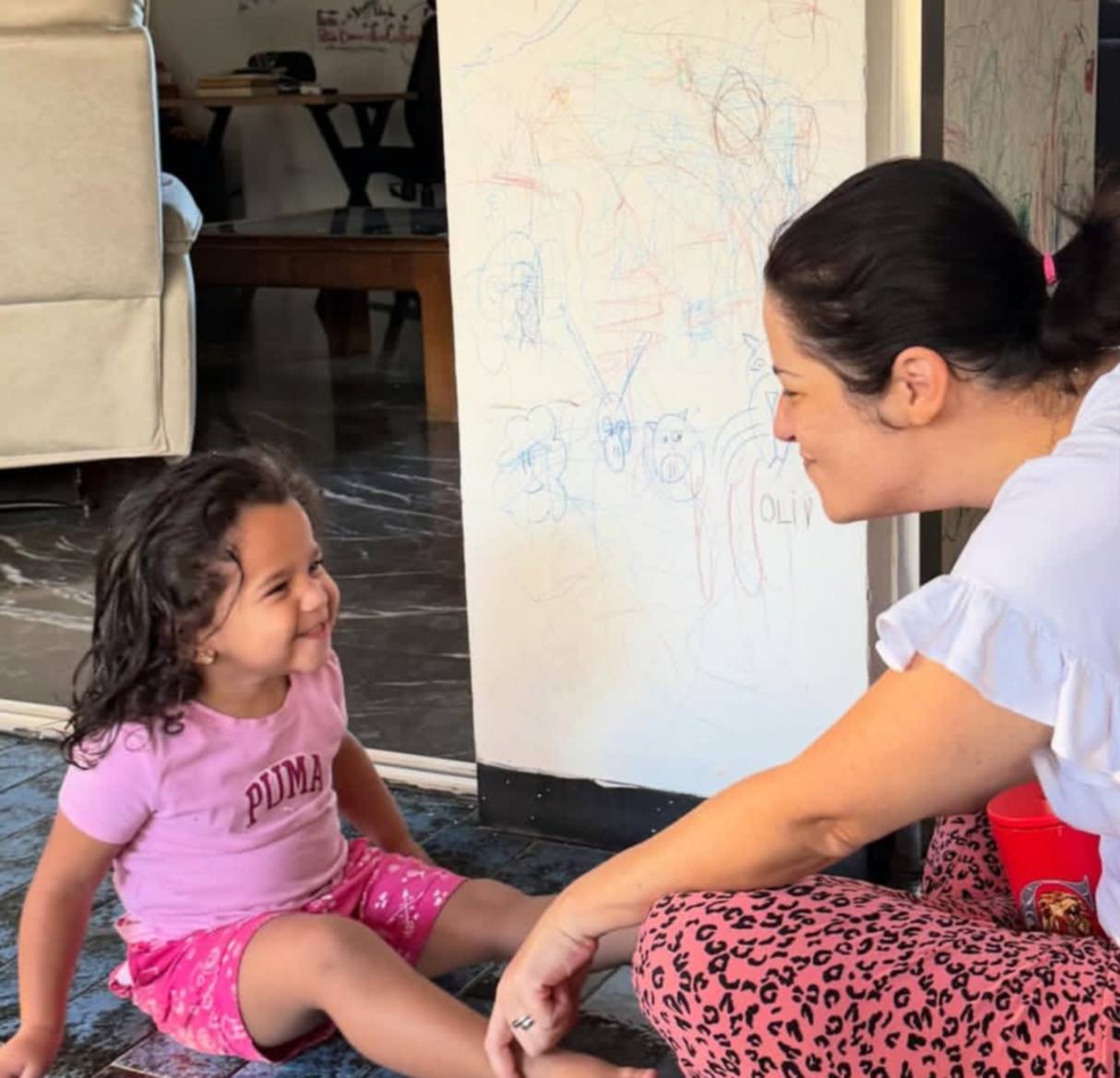 Herencia de amor: Daniela Alvarado emociona con tierno video junto a su hija Olivia Herencia de amor: Daniela Alvarado emociona con tierno video junto a su hija Olivia