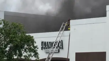 Imágenes: Reportan incendio en un restaurante venezolano en Miami-Dade Imágenes: Reportan incendio en un restaurante venezolano en Miami-Dade