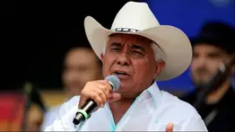 Reaparece Reynaldo Armas y promete volver pronto a los escenarios 