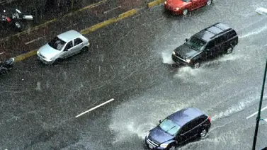 Sábado de intensas lluvias: MPPS y alcaldía de Baruta atienden contingencias en Caracas Sábado de intensas lluvias: MPPS y alcaldía de Baruta atienden contingencias en Caracas