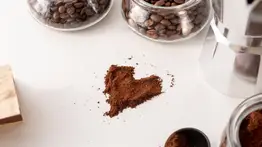 Los restos del café pueden ser un gran tesoro: estos son los usos milagrosos en tu hogar y sin dañar el ambiente