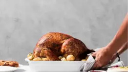 El secreto del asado perfecto: la técnica de los expertos para un pollo al horno infalible y económico