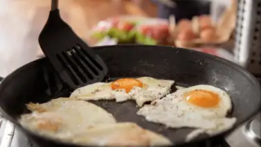 Secretos de los grandes chefs para lograr el huevo frito perfecto: para principiantes y profesionales Secretos de los grandes chefs para lograr el huevo frito perfecto: para principiantes y profesionales