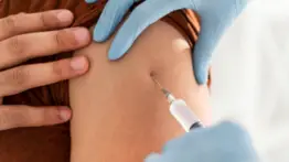 Logran que el organismo produzca anticuerpos contra el VIH: sistema inmune como fábrica de medicamentos