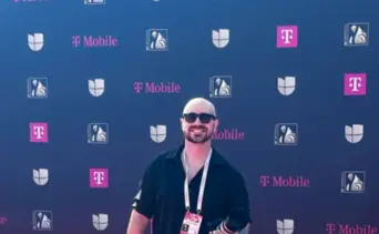 Venezolano Rafael Villa se posiciona como el fotógrafo de las celebridades en Miami