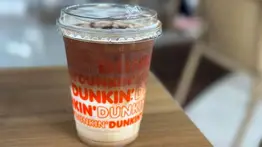 Dunkin' regala café este 21 de abril: cómo obtener el tuyo