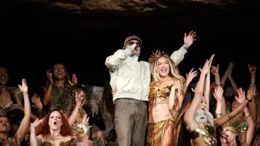 ¡Karol G rechaza públicamente a Peso Pluma! Asi fue el momento viral que compartieron en pleno escenario de Coachella ¡Karol G rechaza públicamente a Peso Pluma! Asi fue el momento viral que compartieron en pleno escenario de Coachella