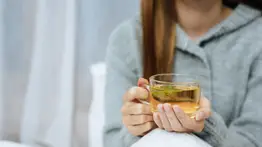 Estas son las hierbas que no deben faltar en la despensa: sus infusiones ayudan a controlar los nervios