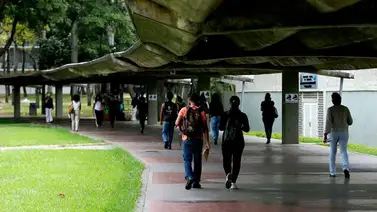 Estudiantes de la UCV alcanzan acuerdos con la ministra Sanjuan: incluye elecciones, becas y nuevas sedes Estudiantes de la UCV alcanzan acuerdos con la ministra Sanjuan: incluye elecciones, becas y nuevas sedes