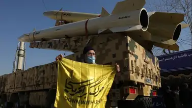 Irán exhibe públicamente un misil balístico en medio de tensiones con EEUU Irán exhibe públicamente un misil balístico en medio de tensiones con EEUU