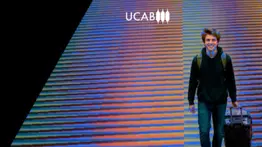 La UCAB lanza programa de becas para jóvenes venezolanos que regresan al país