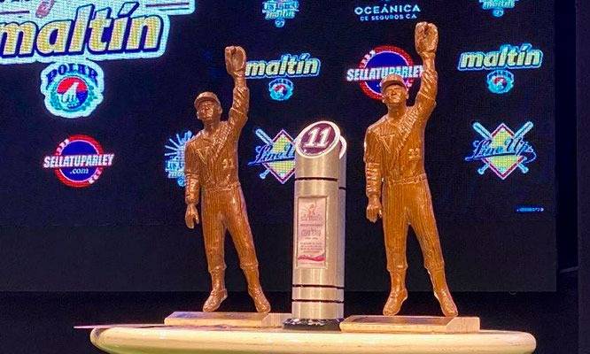 Hito histórico: la estatuilla del Premio Luis Aparicio se exhibirá en el Salón de la Fama