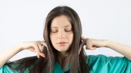 Elimina las horquetillas con este aceite súper económico y rico en vitaminas que hidrata el cabello a profundidad