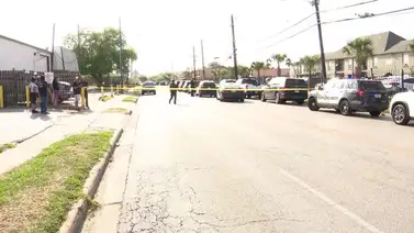 Alarma en zona escolar de Houston: revelan videos de tiroteo tras reporte de hombre armado Alarma en zona escolar de Houston: revelan videos de tiroteo tras reporte de hombre armado