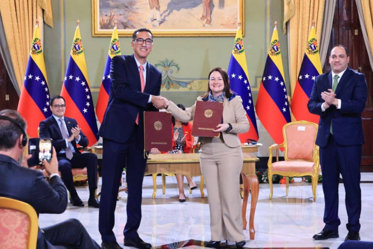 Delcy Rodríguez firma nuevos acuerdos con EEUU: se desarrollarán proyectos en estos tres estados