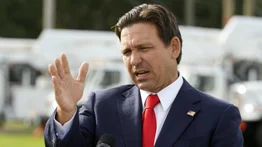 Gobernador de Florida anuncia más de 1.000 migrantes deportados: esta es la tecnología que usan los agentes en las carreteras