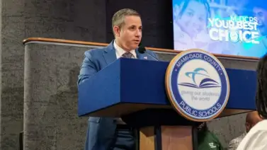 La reventa de citas para licencias en Florida ahora es un delito que se paga con cárcel: también acarrea multa La reventa de citas para licencias en Florida ahora es un delito que se paga con cárcel: también acarrea multa