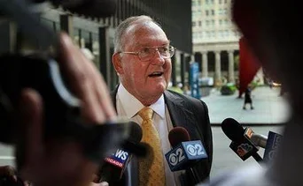Informan el fallecimiento del exgobernador de Illinois George Ryan