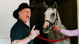 En imágenes: Metallica y Sandman juntos en el Kentucky Derby