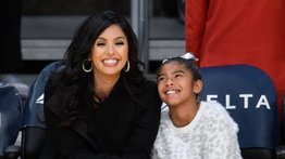 Viuda de Kobe Bryant honra a su hija y beca a jóvenes talentos del baloncesto