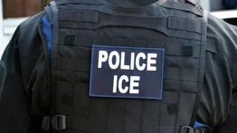 Detienen a mujer por intentar cruzar la frontera de Estados Unidos con un niño drogado