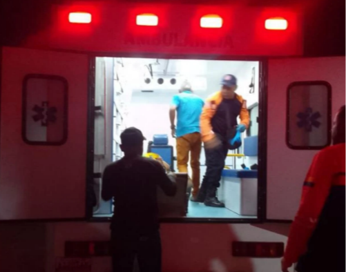 Madre e hijo pierden la vida tras vuelco de camioneta en Falcón: regresaban de un día de playa Madre e hijo pierden la vida tras vuelco de camioneta en Falcón: regresaban de un día de playa