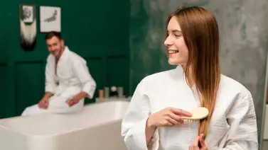 Melena radiante: material que debe tener tu peine para lucir bella Melena radiante: material que debe tener tu peine para lucir bella