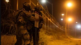 Pentágono extiende zona militar en la frontera con México: soldados podrán arrestar a migrantes