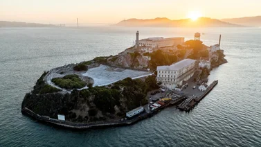 Alcatraz: estas son las impactantes historias y misterios que rodean a la prisión que Trump desea reabrir