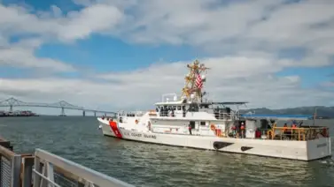 Reportan 3 inmigrantes muertos tras volcarse una embarcación en el mar de San Diego: otros 9 están desaparecidos Reportan 3 inmigrantes muertos tras volcarse una embarcación en el mar de San Diego: otros 9 están desaparecidos