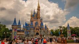 Disney aumenta el precio de las entradas a sus parques: ¿Cuánto costará visitarlos en 2026? 