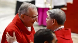 Inicia el cónclave: cardenal Luis Tagle acorta ventaja de Pietro Parolín en las casas de apuestas
