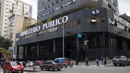 Anuncian condena de 30 años para exprofesor en Caracas: solicitaba fotos y tocaba partes íntimas de sus alumnas