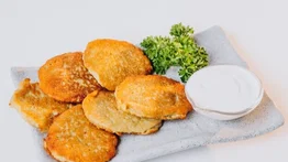 Desayuno saludable sin pan ni harinas: tortitas de papas dulces o saladas