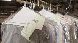 Tintorería en Nueva York fue clausurada y dejó a clientes sin sus prendas de vestir