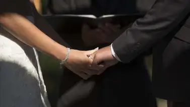 Hombre simula matrimonio para obtener visa en USA: denuncia maltratos de su esposa ficticia Hombre simula matrimonio para obtener visa en USA: denuncia maltratos de su esposa ficticia