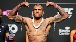 ¿Alex Pereira colgaría los guantes por desacuerdo con UFC? Esto se sabe