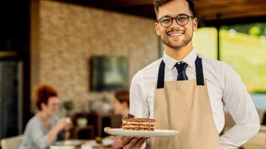 La UCAB se une a reconocida cadena de supermercados y ofrecen curso para mesoneros: costos y fechas