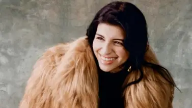 Cazzu lanza su primer libro “Perreo: una revolución”, un manifiesto feminista desde el reguetón Cazzu lanza su primer libro “Perreo: una revolución”, un manifiesto feminista desde el reguetón