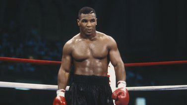 Joe Rogan: Mike Tyson habría arrollado a Rocky Marciano en su prime